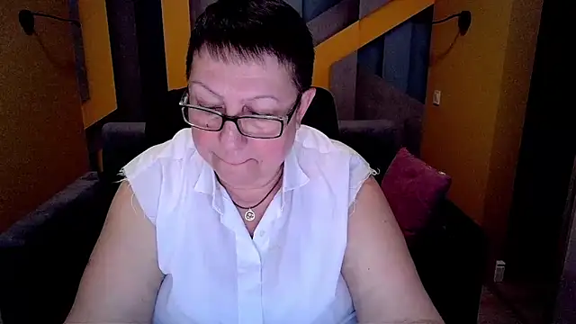 Snapshot of BarbaraTurners chatting on 03/14/25, 06:29 BarbaraTurners online show from 03/14/25, 06:29