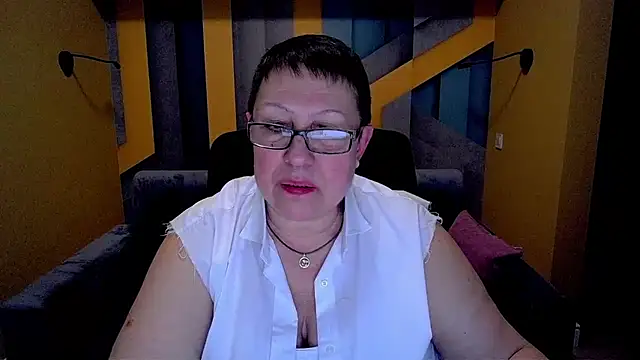 Snapshot of BarbaraTurners chatting on 03/16/25, 06:34 BarbaraTurners online show from 03/16/25, 06:34