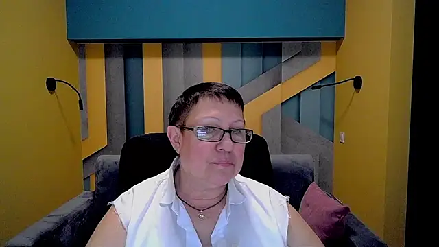 Snapshot of BarbaraTurners chatting on 03/17/25, 12:41 BarbaraTurners online show from 03/17/25, 12:41