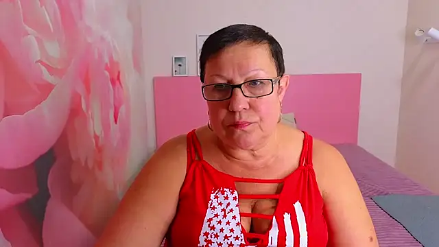 Snapshot of BarbaraTurners chatting on 10/05/25, 11:30 BarbaraTurners online show from 10/05/25, 11:30