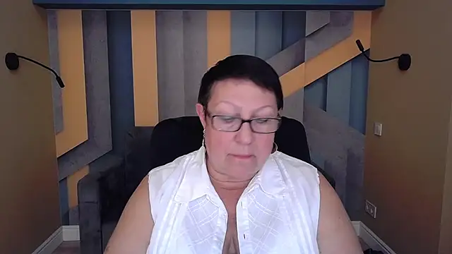 Snapshot of BarbaraTurners chatting on 10/17/25, 06:21 BarbaraTurners online show from 10/17/25, 06:21