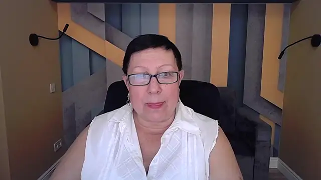 Snapshot of BarbaraTurners chatting on 10/24/25, 06:26 BarbaraTurners online show from 10/24/25, 06:26