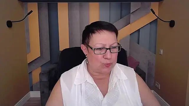 Snapshot of BarbaraTurners chatting on 11/14/25, 07:45 BarbaraTurners online show from 11/14/25, 07:45