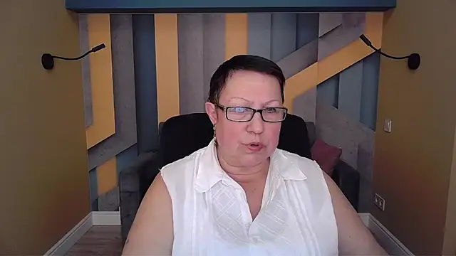 Snapshot of BarbaraTurners chatting on 11/19/25, 07:25 BarbaraTurners online show from 11/19/25, 07:25