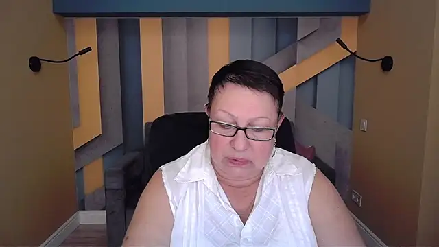 Snapshot of BarbaraTurners chatting on 11/21/25, 07:34 BarbaraTurners online show from 11/21/25, 07:34