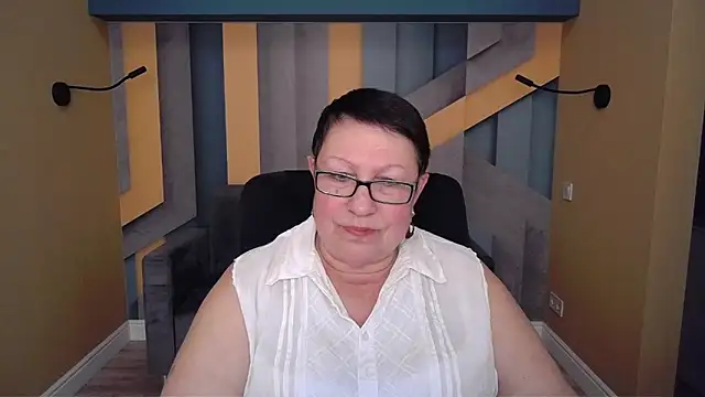 Snapshot of BarbaraTurners chatting on 12/19/25, 06:59 BarbaraTurners online show from 12/19/25, 06:59