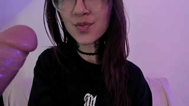 noemi foxxx online show from 12/13/24, 08:26