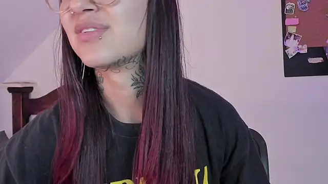 noemi foxxx online show from 09/22/25, 03:25