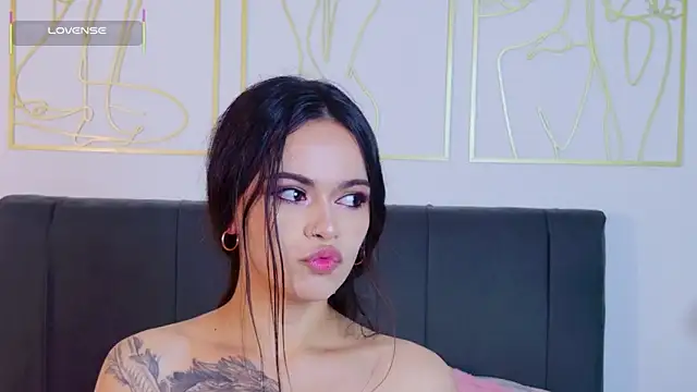 summer holiday online show from 04/05/26, 06:10