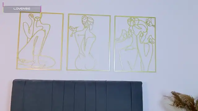 summer holiday online show from 04/11/26, 07:45