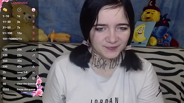 Snapshot of Yours_good_mood chatting on 12/17/24, 11:59 Yours good mood online show from 12/17/24, 11:59