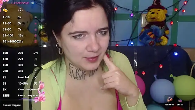 Snapshot of Yours_good_mood chatting on 01/08/25, 12:58 Yours good mood online show from 01/08/25, 12:58