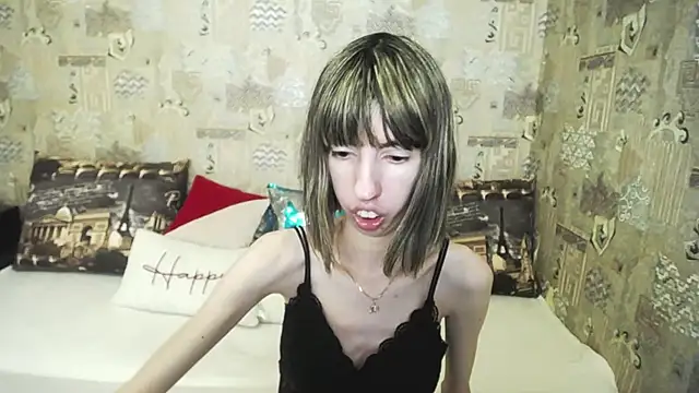 Snapshot of Unusual_G chatting on 07/14/26, 10:21 Unusual G online show from 07/14/26, 10:21