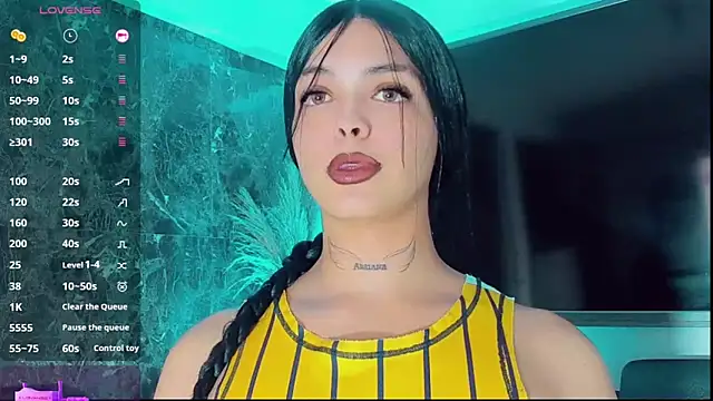 Emmaa Saenz  online show from 10/08/25, 10:29