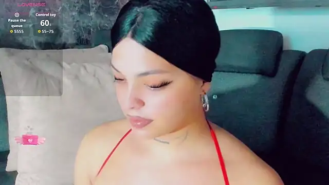 Emmaa Saenz  online show from 06/12/26, 10:08