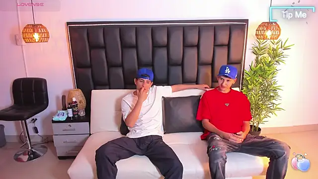 Crazy nigth01 online show from 10/25/25, 02:30