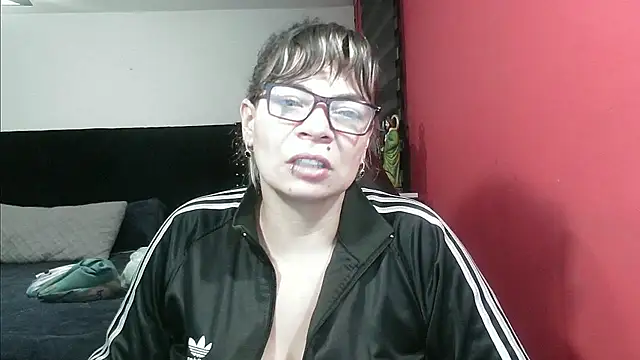 charlotedoll online show from 10/28/25, 04:49