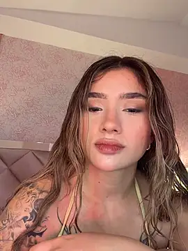 Snapshot of Arianavillada chatting on 07/15/26, 03:45 Arianavillada online show from 07/15/26, 03:45