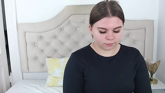 Snapshot of AbbyPleasure chatting on 12/20/24, 12:38 AbbyPleasure online show from 12/20/24, 12:38