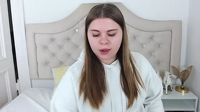 Snapshot of AbbyPleasure chatting on 01/15/25, 04:21 AbbyPleasure online show from 01/15/25, 04:21