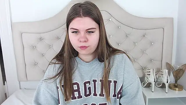 Snapshot of AbbyPleasure chatting on 01/20/25, 08:30 AbbyPleasure online show from 01/20/25, 08:30