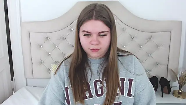 Snapshot of AbbyPleasure chatting on 01/28/25, 04:30 AbbyPleasure online show from 01/28/25, 04:30