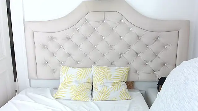 Snapshot of AbbyPleasure chatting on 01/30/25, 03:51 AbbyPleasure online show from 01/30/25, 03:51