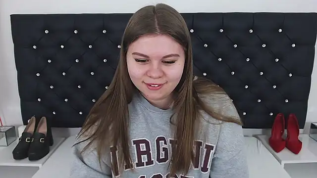 Snapshot of AbbyPleasure chatting on 02/26/25, 09:32 AbbyPleasure online show from 02/26/25, 09:32