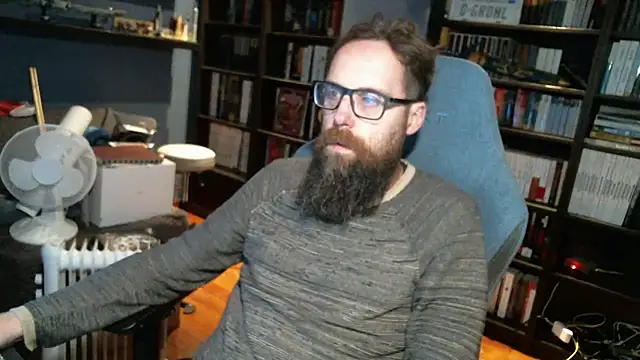 Snapshot of MeSteff chatting on 12/05/24, 07:17 MeSteff online show from 12/05/24, 07:17