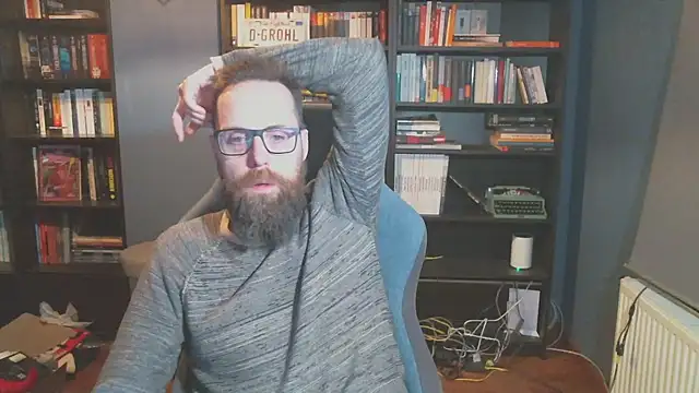 Snapshot of MeSteff chatting on 02/21/25, 10:59 MeSteff online show from 02/21/25, 10:59