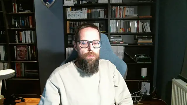 Snapshot of MeSteff chatting on 03/16/25, 12:01 MeSteff online show from 03/16/25, 12:01