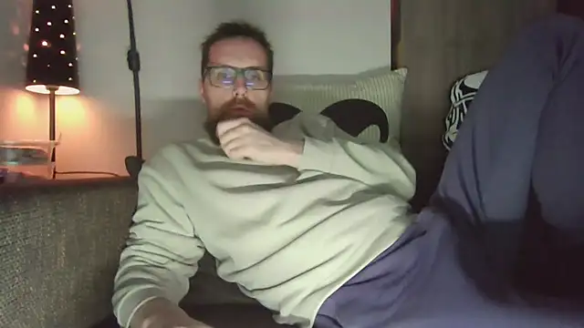 Snapshot of MeSteff chatting on 03/20/25, 07:46 MeSteff online show from 03/20/25, 07:46