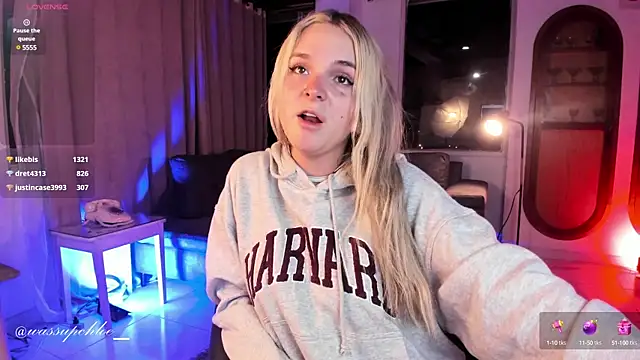 misschloe   online show from 02/05/25, 04:16