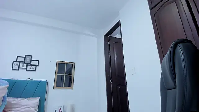 kamila lopez online show from 11/17/25, 10:15