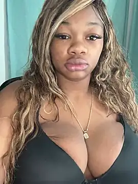 Snapshot of CharismaaBanx chatting on 02/09/25, 09:06 CharismaaBanx online show from 02/09/25, 09:06