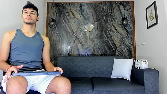 Snapshot of liam_genner_ chatting on 02/20/25, 07:41 liam genner online show from 02/20/25, 07:41