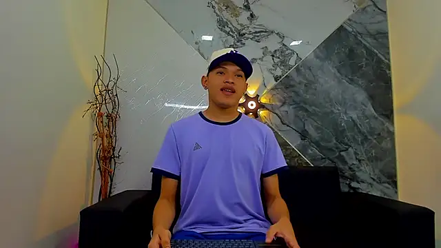 Snapshot of liam_genner_ chatting on 02/24/25, 08:25 liam genner online show from 02/24/25, 08:25