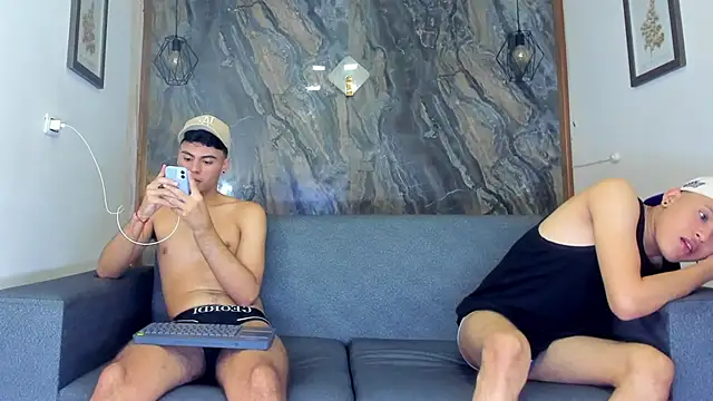 Snapshot of liam_genner_ chatting on 02/27/25, 10:53 liam genner online show from 02/27/25, 10:53