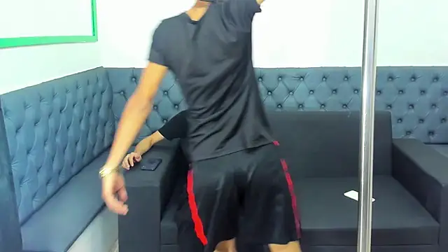 Snapshot of liam_genner_ chatting on 03/13/25, 08:00 liam genner online show from 03/13/25, 08:00