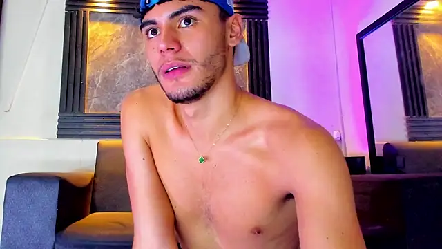 Snapshot of liam_genner_ chatting on 10/11/25, 08:51 liam genner online show from 10/11/25, 08:51