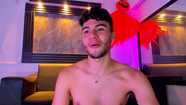 Snapshot of liam_genner_ chatting on 10/14/25, 08:20 liam genner online show from 10/14/25, 08:20