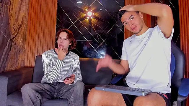 Snapshot of liam_genner_ chatting on 12/13/25, 08:14 liam genner online show from 12/13/25, 08:14