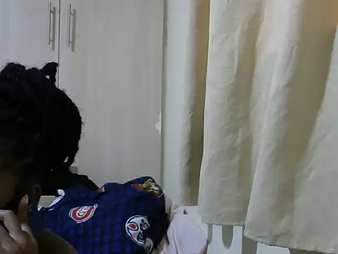 Snapshot of queen-sasha chatting on 03/07/25, 12:34 queen-sasha online show from 03/07/25, 12:34