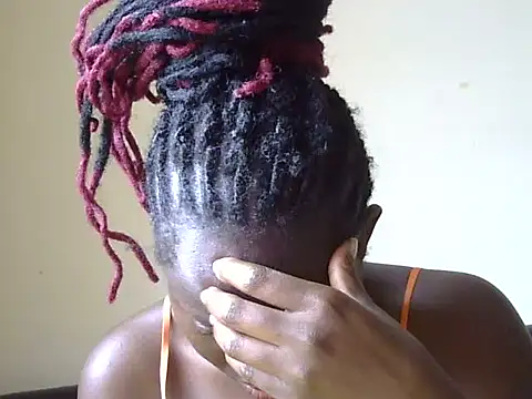 Snapshot of Seeexxxy-bree chatting on 12/15/25, 10:41 Seeexxxy-bree online show from 12/15/25, 10:41