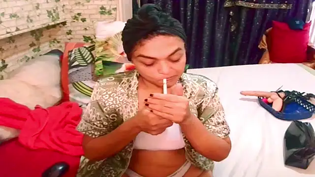 Snapshot of Indian_Blaze00 chatting on 03/17/25, 02:12 Indian Blaze00 online show from 03/17/25, 02:12