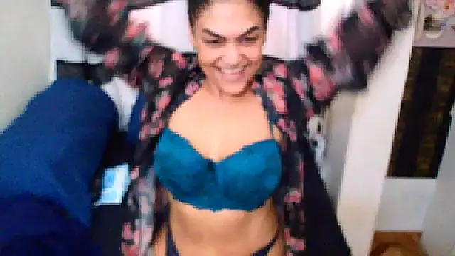 Snapshot of Indian_Blaze00 chatting on 10/12/25, 01:10 Indian Blaze00 online show from 10/12/25, 01:10