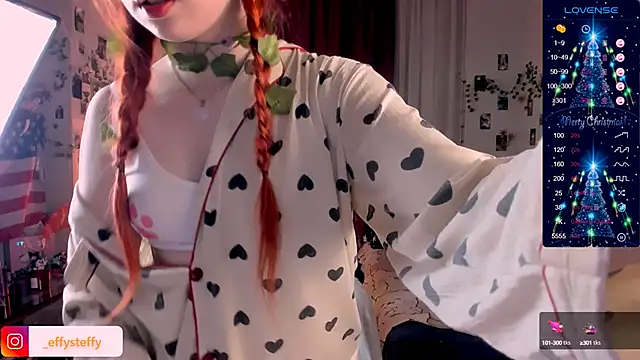 Snapshot of CallMeEffy1 chatting on 12/15/24, 11:42 CallMeEffy1 online show from 12/15/24, 11:42