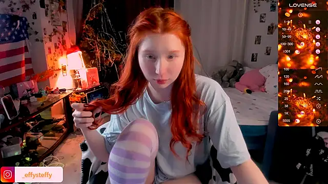 Snapshot of CallMeEffy1 chatting on 01/04/25, 03:49 CallMeEffy1 online show from 01/04/25, 03:49