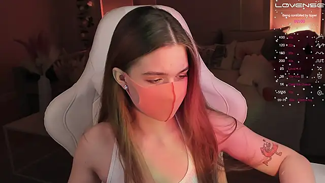 Frau Lina online show from 12/06/24, 03:33