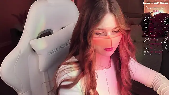 Frau Lina online show from 12/13/24, 05:10